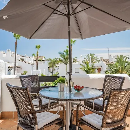 2 Bedroom Close To The Sea