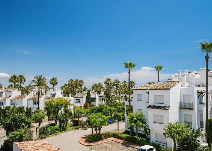 2 Bedroom Close To The Sea דירה *