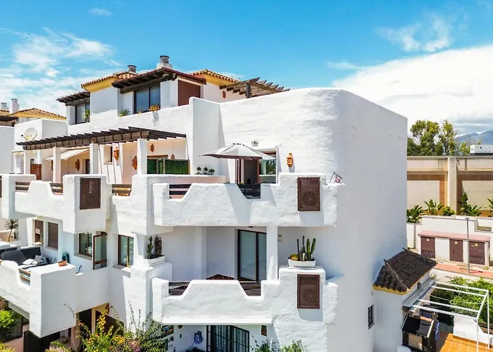 2 Bedroom Close To The Sea * אסטפונה