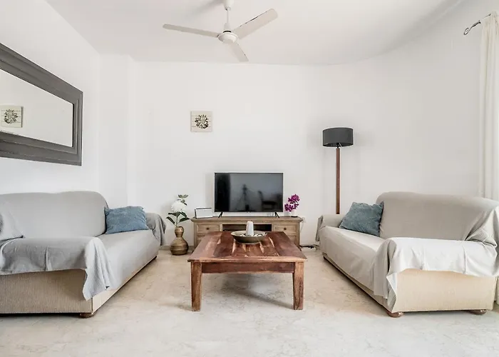 דירה 2 Bedroom Close To The Sea אסטפונה