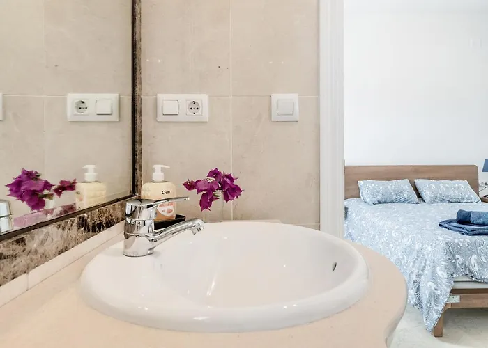 דירה 2 Bedroom Close To The Sea *